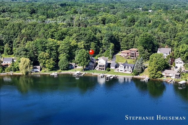 8558 Brower Lake Drive, Rockford, MI 49341