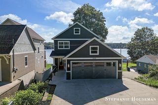 8558 Brower Lake Drive, Rockford, MI 49341
