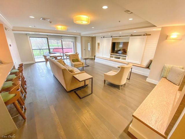 3920 Mystic Valley Pkwy 1101, Medford, MA 02155