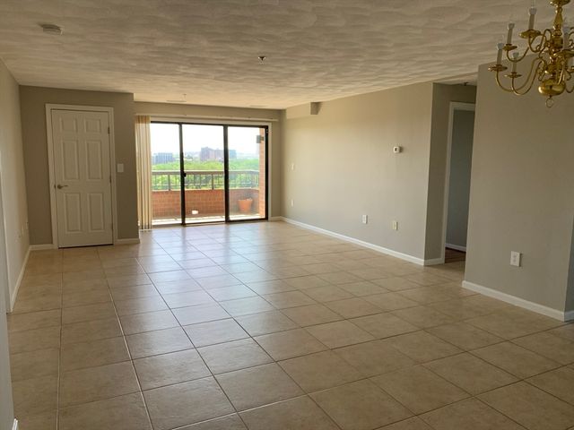 3920 Mystic Valley Pkwy 1101, Medford, MA 02155