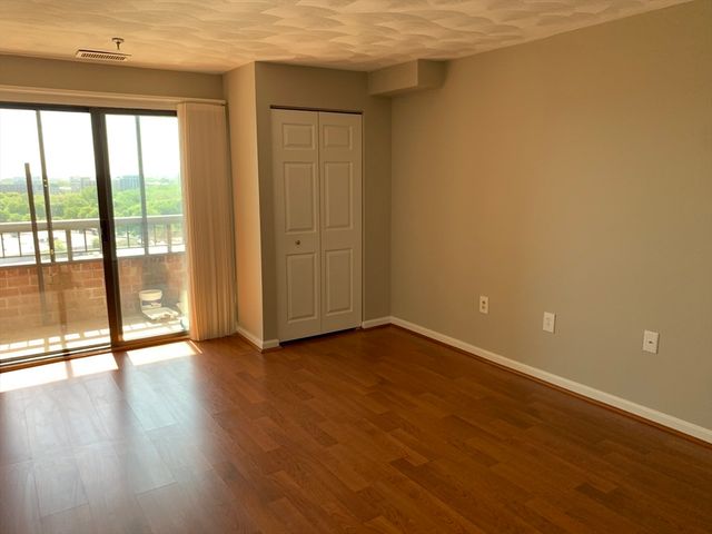 3920 Mystic Valley Pkwy 1101, Medford, MA 02155