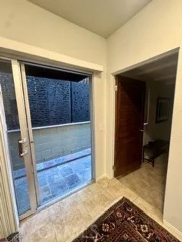 343 Myrtle Street B, Laguna Beach, CA 92651