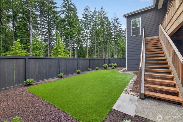 33110 Liberty Ave SE, Black Diamond, WA 98010
