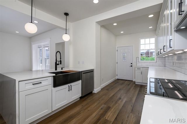 5750 Waterman Boulevard, St Louis, MO 63112
