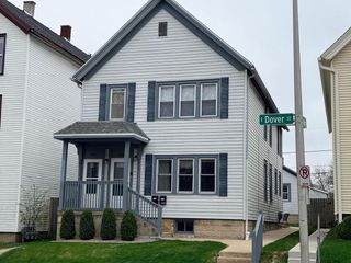 443 Dover STREET #445, Milwaukee, WI 53207