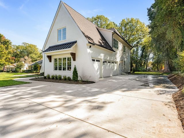 1511 Cavendish Court, Charlotte, NC 28211