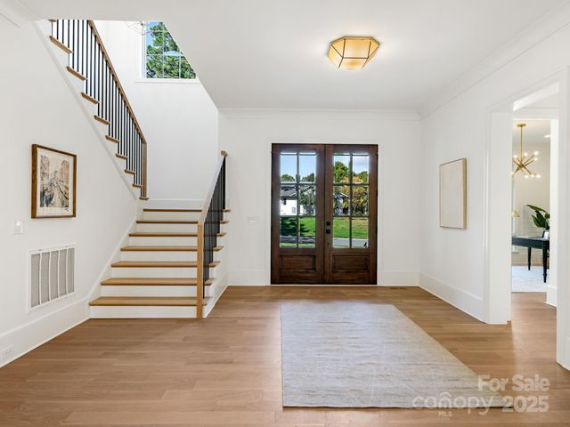 1511 Cavendish Court, Charlotte, NC 28211