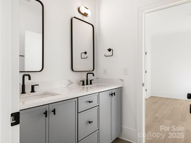 1511 Cavendish Court, Charlotte, NC 28211