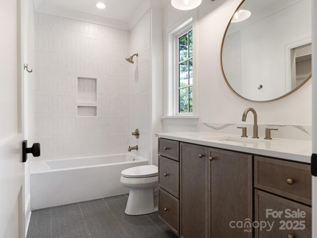 1511 Cavendish Court, Charlotte, NC 28211