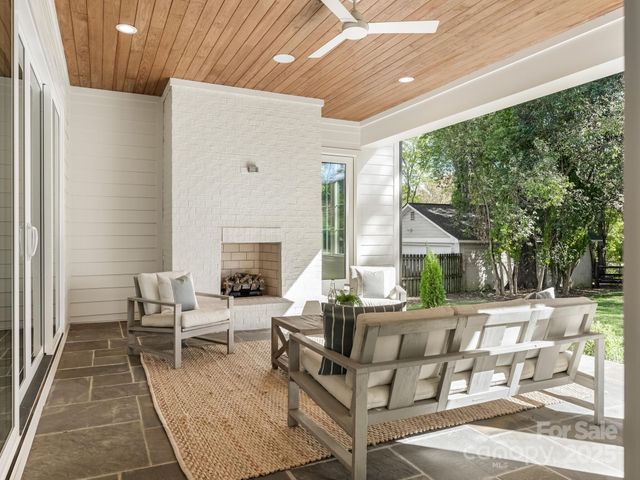 1511 Cavendish Court, Charlotte, NC 28211