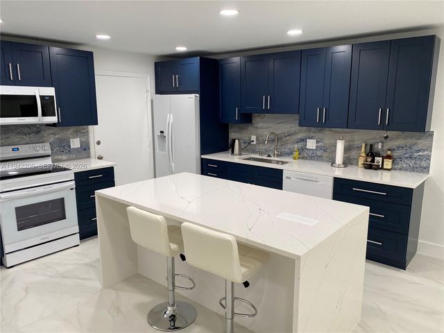 22615 SW 66th Ave 109, Boca Raton, FL 33428