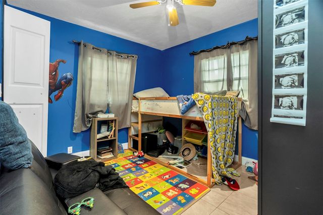 531 NE 61st St, Oakland Park, FL 33334