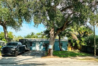 531 NE 61st St, Oakland Park, FL 33334