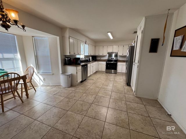 100 Robbins Boulevard, Daphne, AL 36526