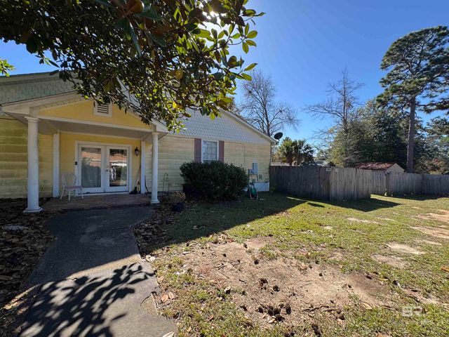 100 Robbins Boulevard, Daphne, AL 36526