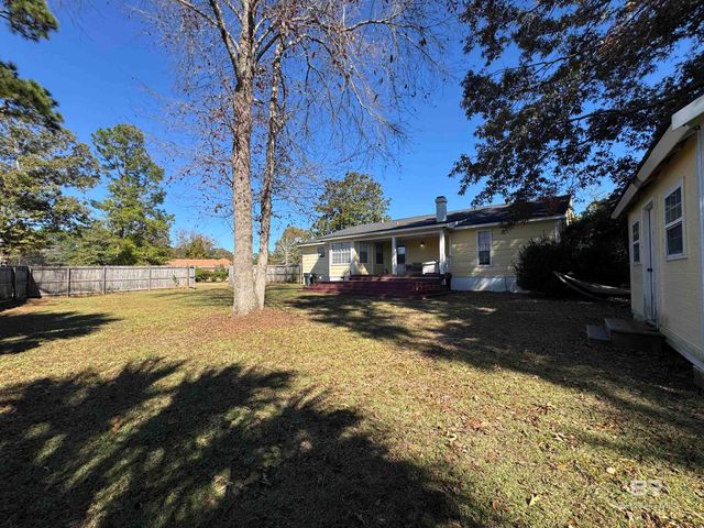 100 Robbins Boulevard, Daphne, AL 36526