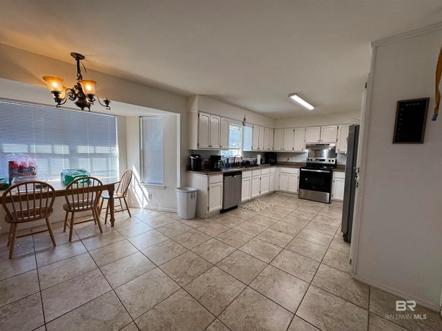 100 Robbins Boulevard, Daphne, AL 36526