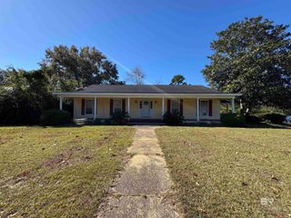100 Robbins Boulevard, Daphne, AL 36526
