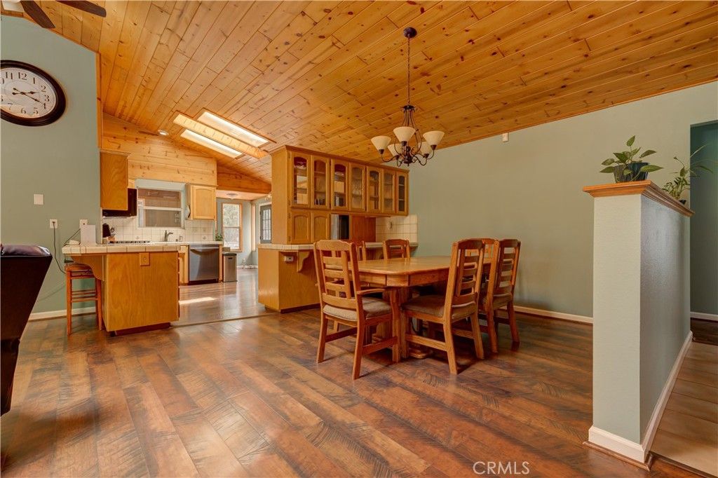 Image 10 of property listing at 5864 Paschal, Magalia, CA 95954