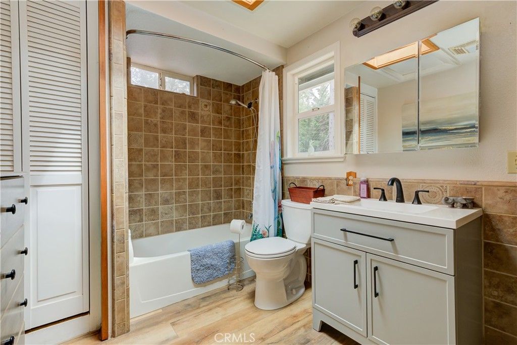 Image 33 of property listing at 5864 Paschal, Magalia, CA 95954