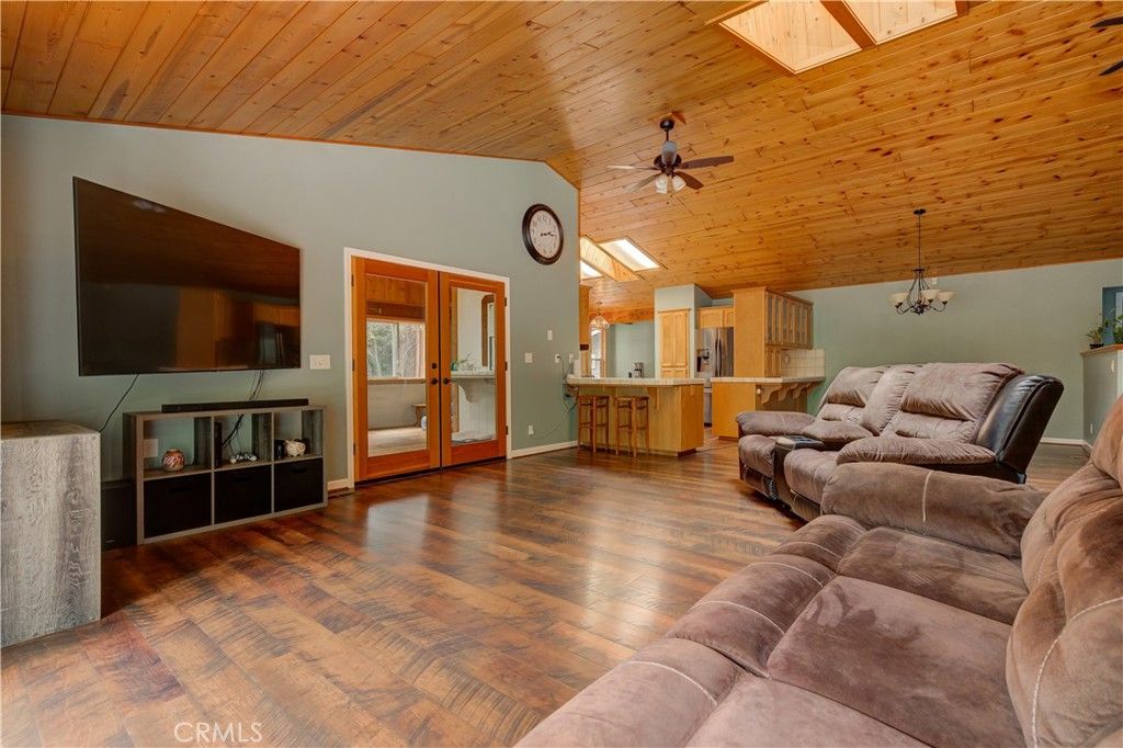 Image 7 of property listing at 5864 Paschal, Magalia, CA 95954