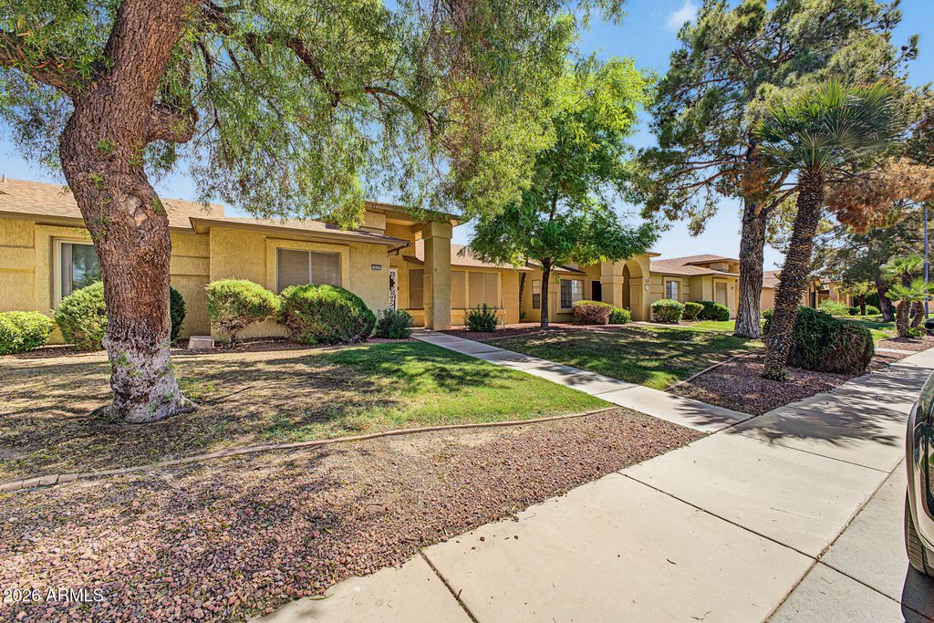 18427 N 136TH Avenue, Sun City West, AZ 85375 — photo 2
