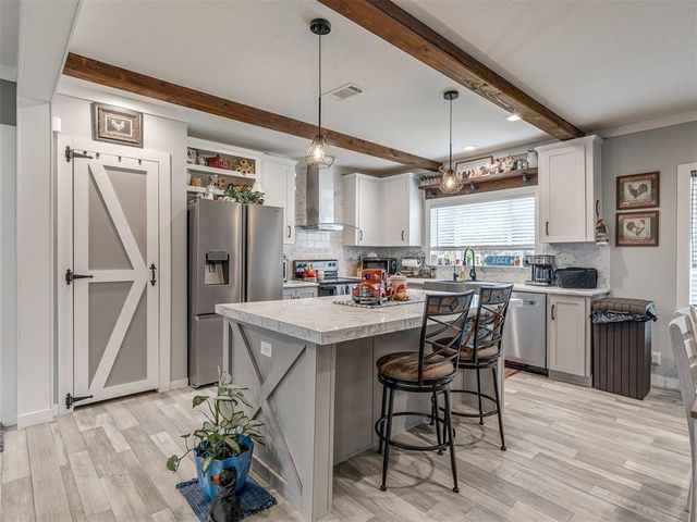 21268 Prairie View Road, Blanchard, OK 73010