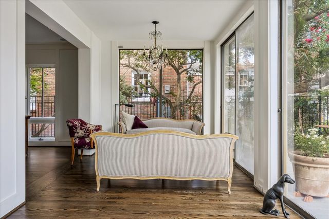 2121 Bolsover Street, Houston, TX 77005