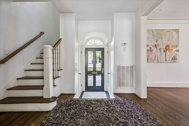 2121 Bolsover Street, Houston, TX 77005