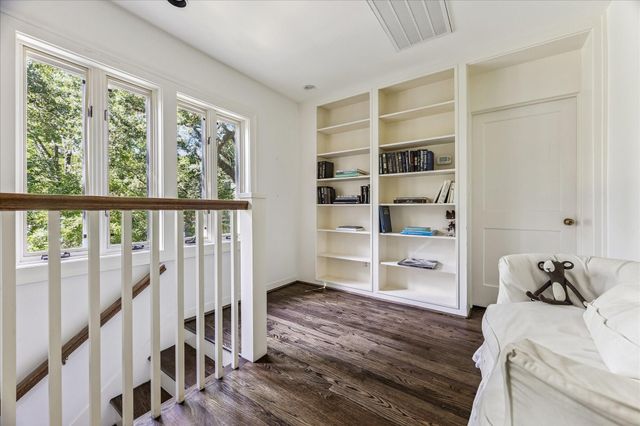 2121 Bolsover Street, Houston, TX 77005
