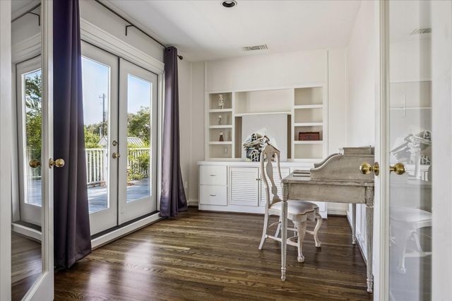 2121 Bolsover Street, Houston, TX 77005