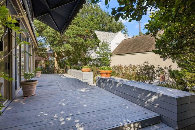 2121 Bolsover Street, Houston, TX 77005