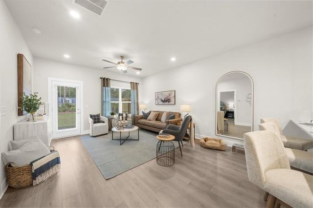 93 Maple Trail, Dawsonville, GA 30534