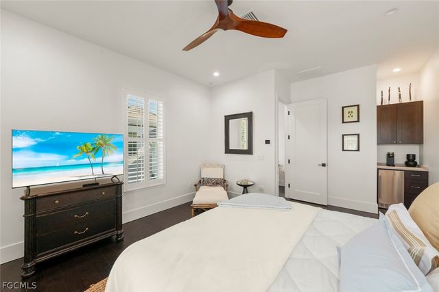 2297 Wulfert RD, Sanibel, FL 33957