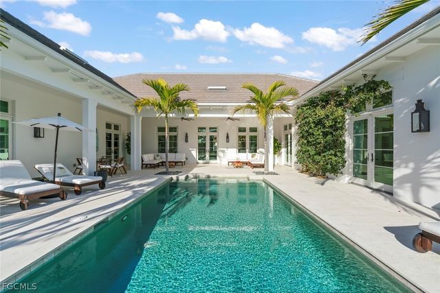 2297 Wulfert RD, Sanibel, FL 33957