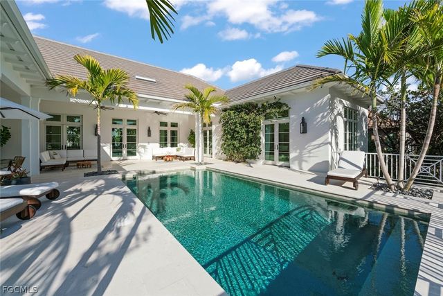 2297 Wulfert RD, Sanibel, FL 33957