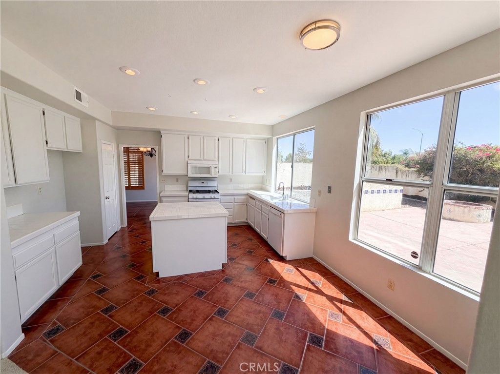 8932 Mesa Oak, Riverside, CA 92508 — photo 3