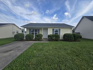 1109 Timothy Ave, Oak Grove, KY 42262