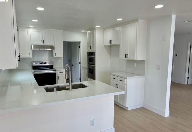 4741 Discovery Pt, Discovery Bay, CA 94505