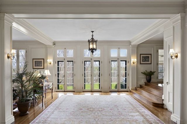 5 Main Dr, Wenham, MA 01984