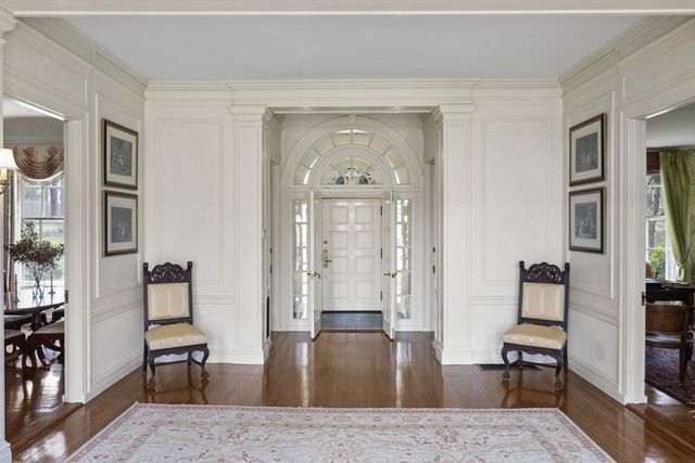 5 Main Dr, Wenham, MA 01984