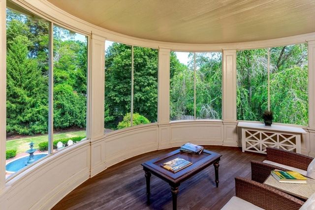 5 Main Dr, Wenham, MA 01984