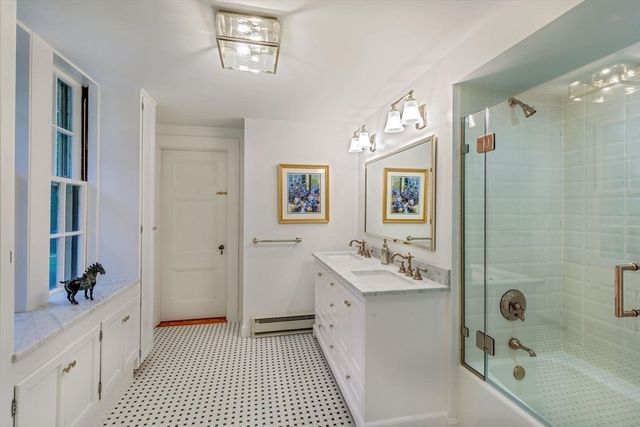 5 Main Dr, Wenham, MA 01984