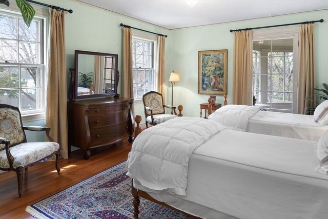 5 Main Dr, Wenham, MA 01984