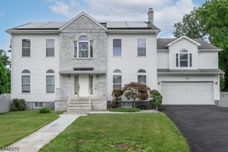 4 Elm Ct, Little Falls Twp., NJ 07424