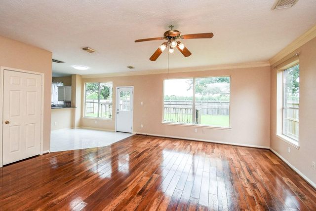 4815 Knights Branch Drive, Sugar Land, TX 77479