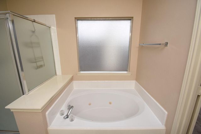 4815 Knights Branch Drive, Sugar Land, TX 77479