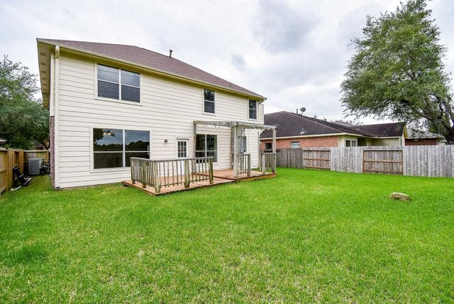 4815 Knights Branch Drive, Sugar Land, TX 77479