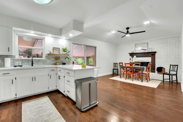 7338 Walling Lane, Dallas, TX 75231