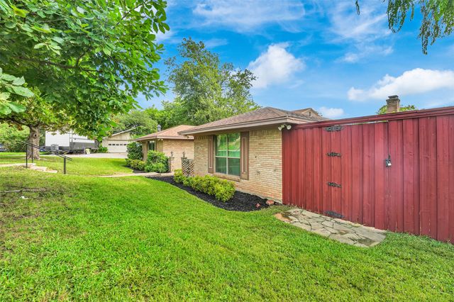 7338 Walling Lane, Dallas, TX 75231